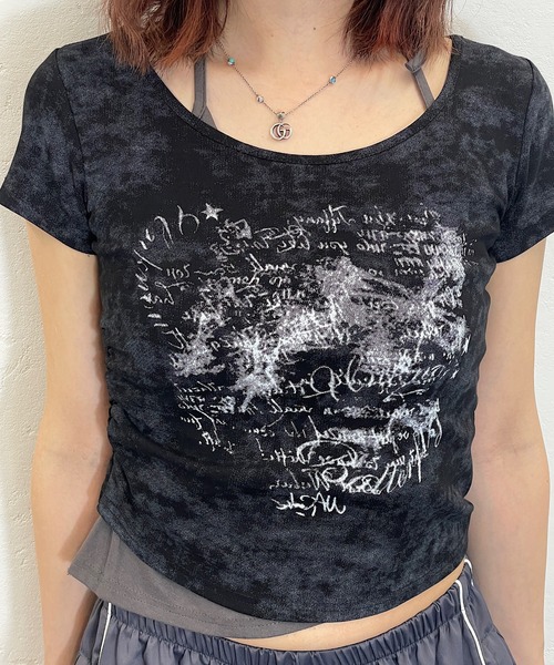ROGER AND RAW(ロジャーアンドロウ)の「ヴィンテージ風プリント ホルターキャミレイヤード ショートTシャツ(Tシャツ/カットソー・レディース・ブラック/グレー/ホワイト/ベージュ・FREE)」の12枚目の写真