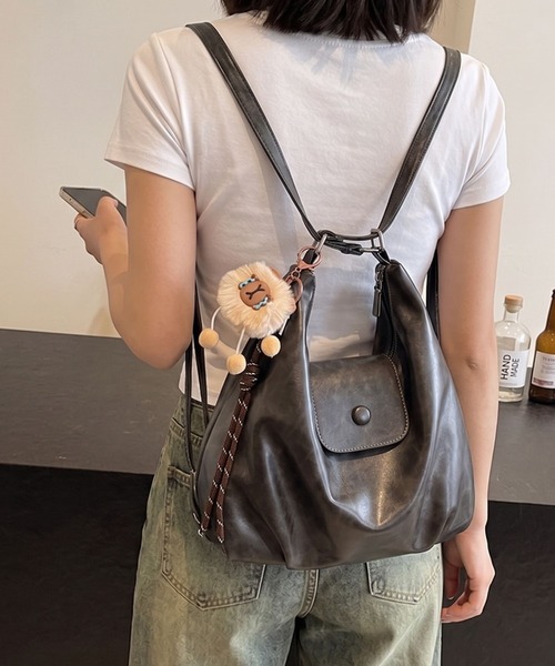 lulufa(ルルファ)の「【2WAY仕様】フラップポケット ヴィンテージライク ワンショルダーバッグ(ショルダーバッグ・レディース・ブラック/ブラウン・FREE)」の19枚目の写真