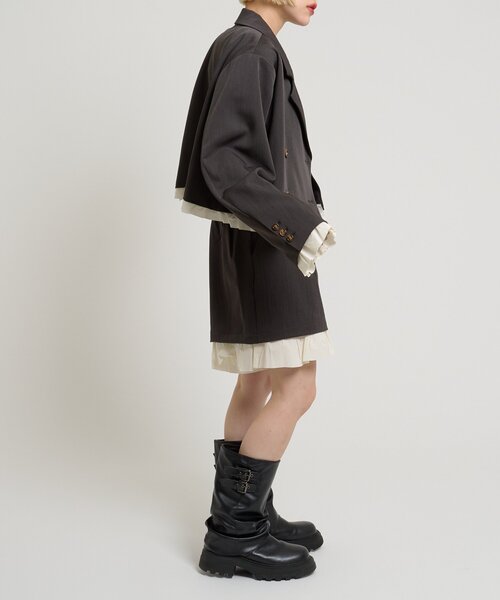 w closet(ダブルクローゼット)の「ショートフリルジャケット(テーラードジャケット・レディース・チャコールグレー/ブラウン・FREE)」の21枚目の写真