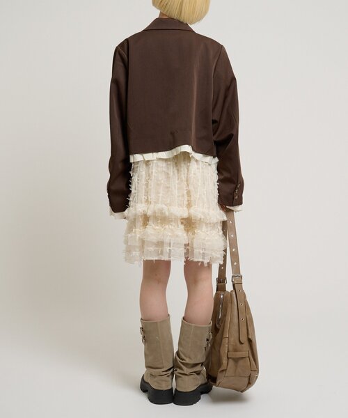 w closet(ダブルクローゼット)の「ショートフリルジャケット(テーラードジャケット・レディース・チャコールグレー/ブラウン・FREE)」の12枚目の写真