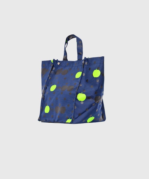 THE BEATLES COMME des GARCONS(ザ ビートルズ コムデギャルソン)の「THE BEATLES CdG NYLON TOTE BAG SMALL(トートバッグ・メンズ・ネイビー/レッド・ONE SIZE)」の4枚目の写真
