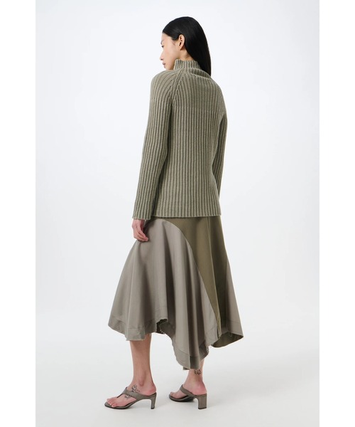 Our Legacy（アワーレガシー）の「OUR LEGACY COLUMN ZIP CARDIGAN（ニット/セーター・レディース・シルバー・36/34）」の3枚目の写真