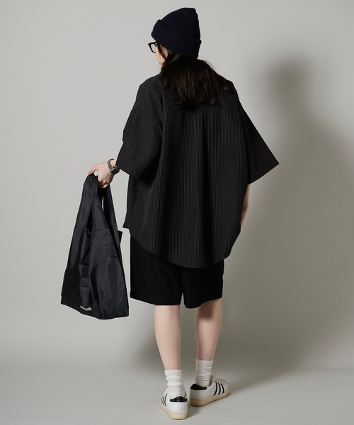 OK YESTERDAY（オッケーイエスタデイ）の「OK YESTERDAY / オーケー イエスタデイ ショートスリーブ スタンダードシャツ / SHORT-SLEEVE STANDARD SHIRT 2026年 夏 夏服（シャツ/ブラウス・レディース・ホワイト/ブラック/ブルー/ブラック系その他/ネイビー・L/M）」の8枚目の写真