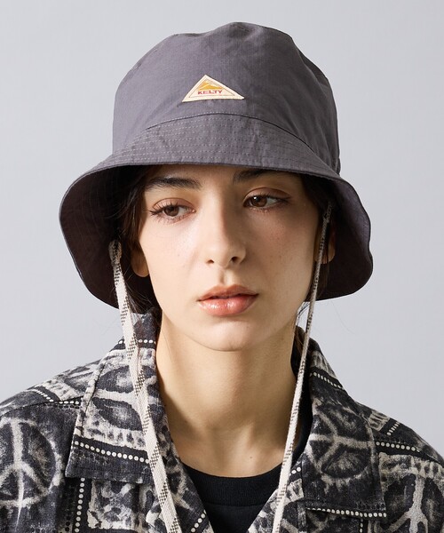 KELTY(ケルティ)の「【KELTY/ケルティー】/ワンポイント 紐付き配色 バケットハット / アドベンチャーハット(ハット・メンズ・ブラック/セージグリーン/チャコールグレー/ベージュ/カーキ/ブラウン・フリー)」の3枚目の写真