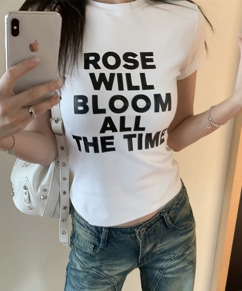 lilful（リルフル）の「【26年春夏新作】レタリングロゴ 半袖Tシャツ（Tシャツ/カットソー・レディース・ホワイト/ブラック・M/S）」の15枚目の写真