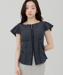 SENEE（セニー）の「front hook ruffle shoulder tops（フロントホックラッフルショルダートップス）（シャツ/ブラウス）」