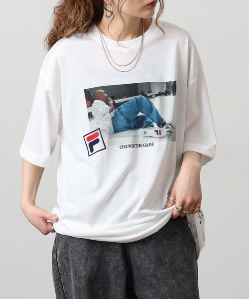 FILA HERITAGE(フィラヘリテージ)の「FILA HERITAGE 2PAC PHOTO TEE オーバーサイズTシャツ 半袖(Tシャツ/カットソー・メンズ・ホワイト系1/ホワイト/ネイビー/ブラック/ホワイト系/ネイビー系・XL/L/M)」の13枚目の写真