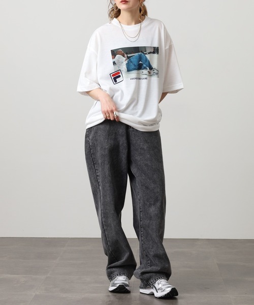 FILA HERITAGE(フィラヘリテージ)の「FILA HERITAGE 2PAC PHOTO TEE オーバーサイズTシャツ 半袖(Tシャツ/カットソー・メンズ・ホワイト系1/ホワイト/ネイビー/ブラック/ホワイト系/ネイビー系・XL/L/M)」の8枚目の写真
