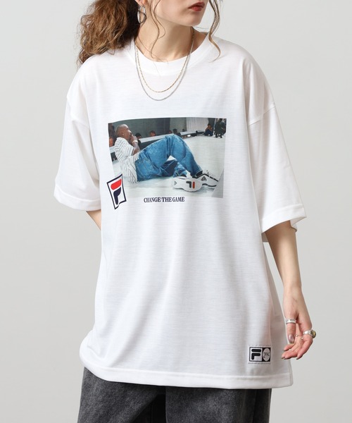 FILA HERITAGE(フィラヘリテージ)の「FILA HERITAGE 2PAC PHOTO TEE オーバーサイズTシャツ 半袖(Tシャツ/カットソー・メンズ・ホワイト系1/ホワイト/ネイビー/ブラック/ホワイト系/ネイビー系・XL/L/M)」の10枚目の写真
