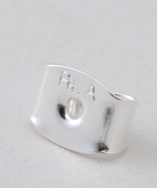 PHILIPPE AUDIBERT（フィリップ オーディベール）の「【PHILIPPE AUDIBERT】 Sparta earring S brass（ピアス（両耳用）・レディース・シルバー・FREE）」の6枚目の写真