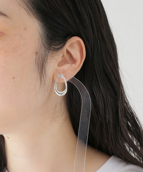 PHILIPPE AUDIBERT（フィリップ オーディベール）の「【PHILIPPE AUDIBERT】 Sparta earring S brass（ピアス（両耳用）・レディース・シルバー・FREE）」の2枚目の写真