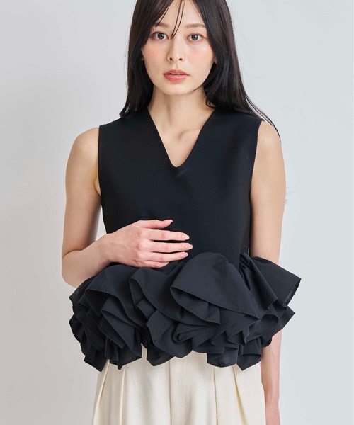 NOELA(ノエラ)の「2WAYノースリペプラムカットソー(Tシャツ/カットソー・レディース・ブラック/オフホワイト/その他1・フリー)」の5枚目の写真