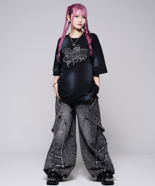 REFLEM（レフレム）の「『REFLEM/レフレム』顔料加工ダメージTシャツ/ハーフスリーブカットソー（Tシャツ/カットソー・レディース・ブラック×ホワイト/ブラック×レッド/グレー・FREE）」の7枚目の写真