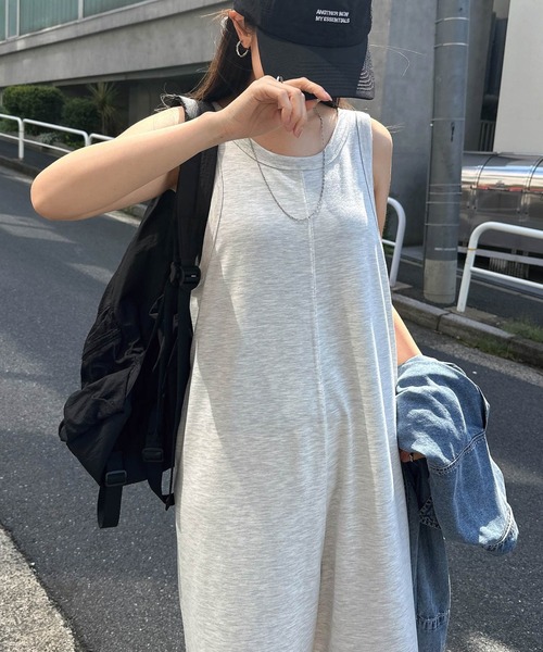 andme(アンドミー)の「ノースリーブスウェットサロペット(サロペット/オーバーオール・レディース・ブラウン/オートミール/ブラック・M/L)」の3枚目の写真