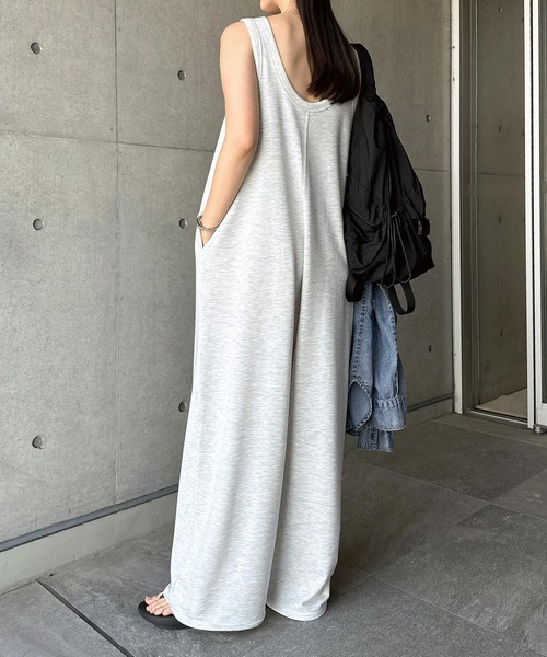 andme(アンドミー)の「ノースリーブスウェットサロペット(サロペット/オーバーオール・レディース・ブラウン/オートミール/ブラック・M/L)」の8枚目の写真