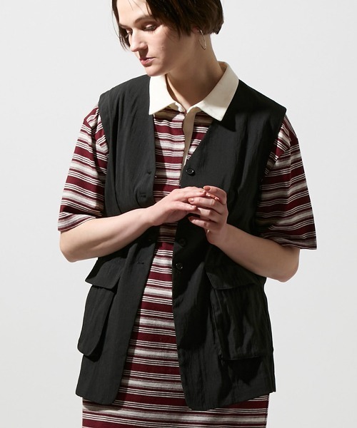leswel(レスウェル)の「【M/L】【接触冷感】リネンライクノーカラージレ(ベスト・レディース・ブラウン/ブラック・M/L)」の11枚目の写真