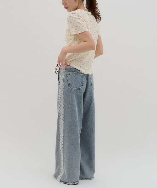 DISCOAT(ディスコート)の「【umm.】胸ギャザー花柄ワッフル半袖トップス(Tシャツ/カットソー・レディース・アイボリー/グレー・FREE)」の12枚目の写真