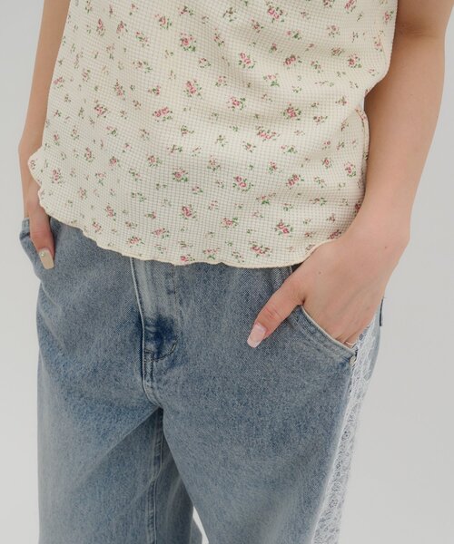 DISCOAT(ディスコート)の「【umm.】胸ギャザー花柄ワッフル半袖トップス(Tシャツ/カットソー・レディース・アイボリー/グレー・FREE)」の18枚目の写真