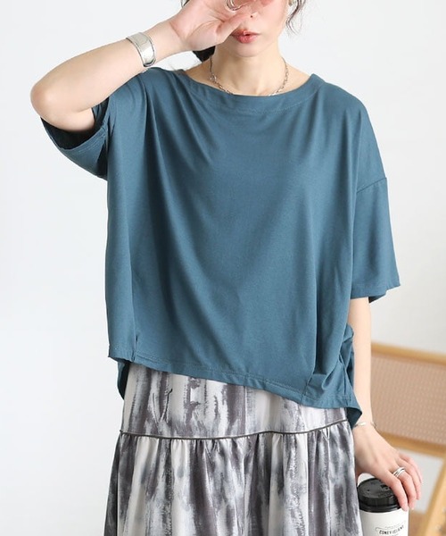 GOLDJAPAN(ゴールドジャパン)の「接触冷感裾タックコクーンプルオーバー【大きいサイズ対応】(Tシャツ/カットソー・レディース・ブラウン/チャコール/ブラック/ブルーグレー/オフホワイト・LL/3L/4L/5L)」の3枚目の写真