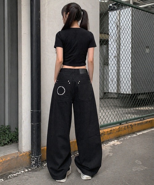 #MEMORY(メモリー)の「【MEMORY】サークルロゴ刺繍 ボタンフライ ワイドパンツ / Wide-leg pants with embroidered club logo and button fly(デニムパンツ・メンズ・ブラウン/ブラック・L/M/S)」の7枚目の写真