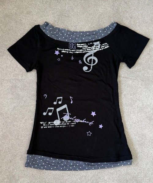 lilful(リルフル)の「【26年春夏新作】音符グラフィックフェイクレイヤードコンパクト半袖Tシャツ(Tシャツ/カットソー・レディース・ブラック・M/S)」の12枚目の写真