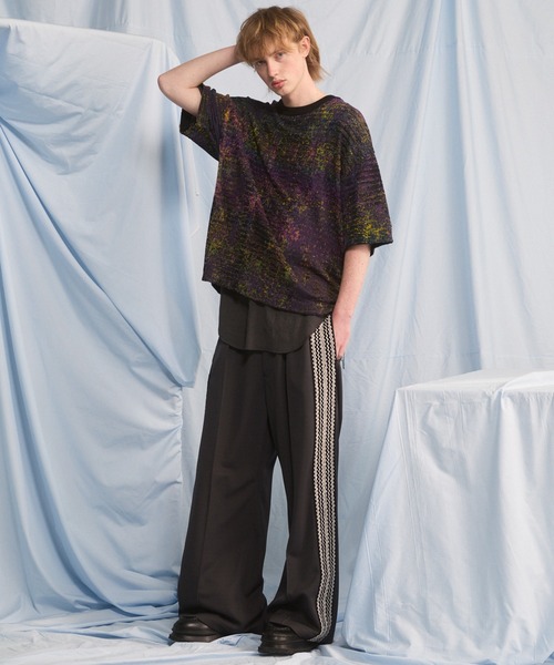 MAISON SPECIAL(メゾンスペシャル)の「《UNISEX》Dry KASURI Abstract Pattern Prime-Over Knit T-shirt/ドライカスリアブストラクトパターンプライムイムオーバーニットTシャツ【MAISON SPECIAL/メゾンスペシャル】(Tシャツ/カットソー・メンズ・ライトブルー/パープル・2/1/0)」の4枚目の写真