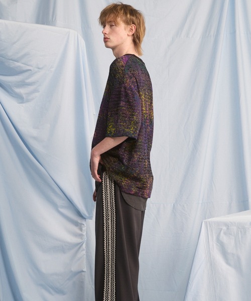 MAISON SPECIAL(メゾンスペシャル)の「《UNISEX》Dry KASURI Abstract Pattern Prime-Over Knit T-shirt/ドライカスリアブストラクトパターンプライムイムオーバーニットTシャツ【MAISON SPECIAL/メゾンスペシャル】(Tシャツ/カットソー・メンズ・ライトブルー/パープル・2/1/0)」の10枚目の写真