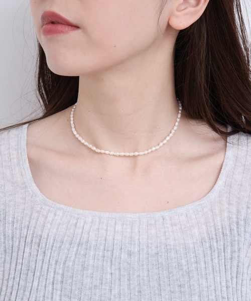fig Ｌondon（フィグロンドン）の「_petit pearl necklace（ネックレス・レディース・ホワイト・FREE）」の3枚目の写真