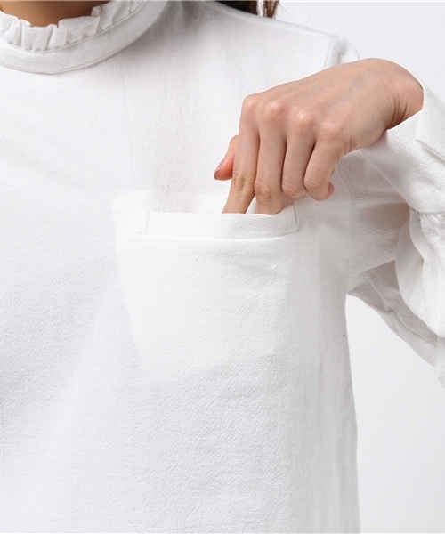 Kastane（カスタネ）の「ハイネックBL（シャツ/ブラウス・レディース・オフホワイト/ベージュ/ネイビー・FREE）」の10枚目の写真