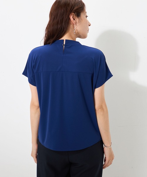 GALLORIA(ギャローリア)の「【吸汗速乾・接触冷感】パーツ付タックプルオーバー(Tシャツ/カットソー・レディース・ネイビー/ブルー/ライトグレー・LL/L/S/M)」の8枚目の写真