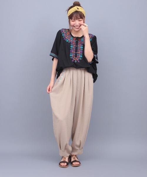 チチカカ(チチカカ)の「エッグタックパンツ(その他パンツ・レディース・ベージュ/チャコールグレー/ブルーグリーン/マスタード・MEDIUM/LARGE/3L)」の7枚目の写真