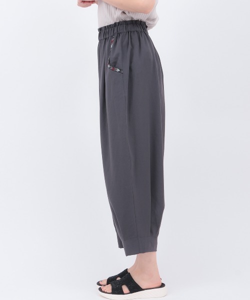 チチカカ(チチカカ)の「エッグタックパンツ(その他パンツ・レディース・ベージュ/チャコールグレー/ブルーグリーン/マスタード・MEDIUM/LARGE/3L)」の14枚目の写真