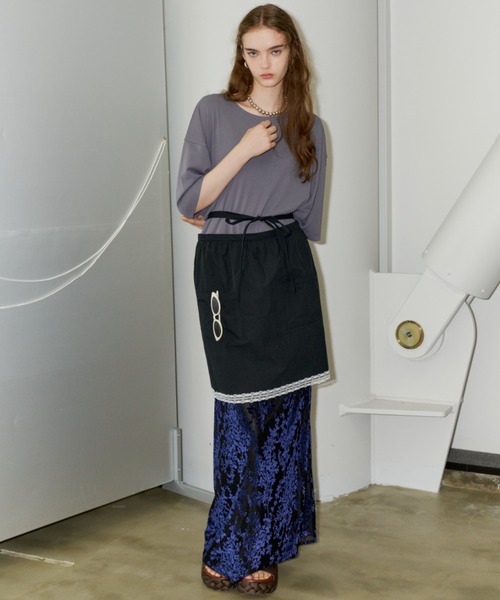 yae(ヤエ)の「Multiway lace apron / マルチウェイレースエプロン(ワンピース・レディース・ブラック/ベージュ・FREE)」の4枚目の写真