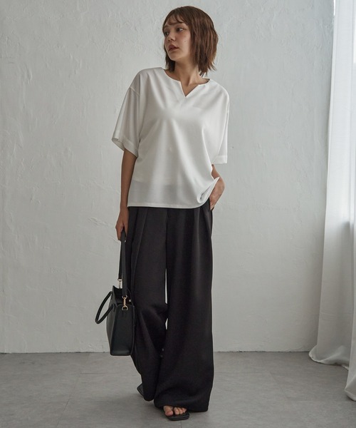 notch.(ノッチ)の「カットジョーゼットキーネックT(Tシャツ/カットソー・レディース・オフホワイト/ブラック・M)」の13枚目の写真