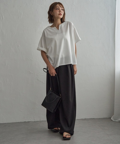 notch.(ノッチ)の「カットジョーゼットキーネックT(Tシャツ/カットソー・レディース・オフホワイト/ブラック・M)」の14枚目の写真