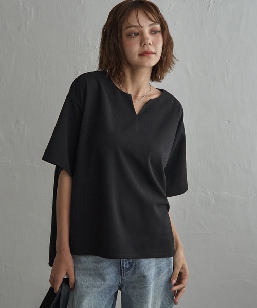 notch.(ノッチ)の「カットジョーゼットキーネックT(Tシャツ/カットソー・レディース・オフホワイト/ブラック・M)」の9枚目の写真