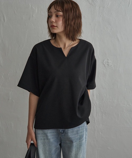 notch.(ノッチ)の「カットジョーゼットキーネックT(Tシャツ/カットソー・レディース・オフホワイト/ブラック・M)」の10枚目の写真