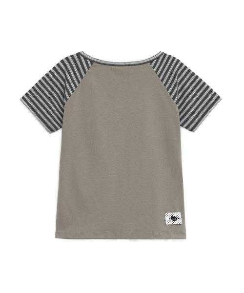 HUG YOUR SKIN（ハグユアスキン）の「HUGYOURSKIN x LUCY レグランTシャツ（チャコール）（Tシャツ/カットソー・レディース・その他・FREE）」の2枚目の写真