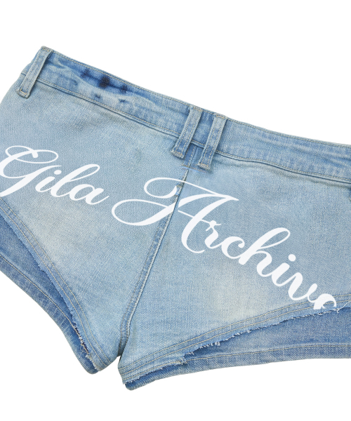 GILAARCHIVE（ギラアーカイブ）の「RAW EDGE SCRIPT LOGO DENIM SHORTS_LIGHT BLUE（デニムパンツ・レディース・その他・SMALL/MEDIUM）」の7枚目の写真