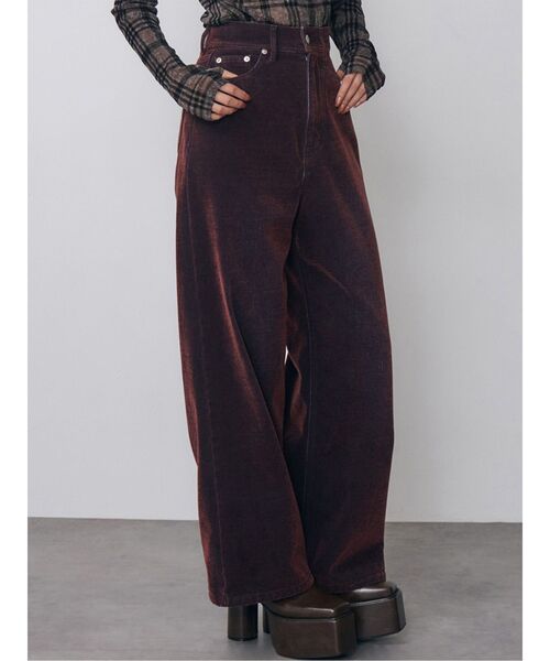MURUA（ムルーア）の「【セットアップ対応】カラーモールデニムパンツ　秋服（デニムパンツ・レディース・パープル/ボルドー/カーキ/ブルー・1/2）」の5枚目の写真