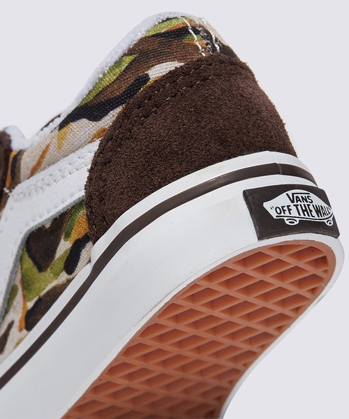 VANS(バンズ)の「トドラー オールドスクール V / Old Skool V PAINTED CAMO BROWN VN0009RCBF01(スニーカー・キッズ・ブラウン・7/10/9/8)」の6枚目の写真