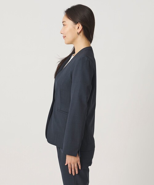 A DAY IN THE LIFE UNITED ARROWS（アデイインザライフユナイテッドアローズ）の「ドビー Vネックジャケット ‐セットアップ対応・マシンウォッシャブル‐＜A DAY IN THE LIFE＞（Tシャツ/カットソー・レディース・モカ/ダークグレー/ネイビー・36/40/38）」の7枚目の写真