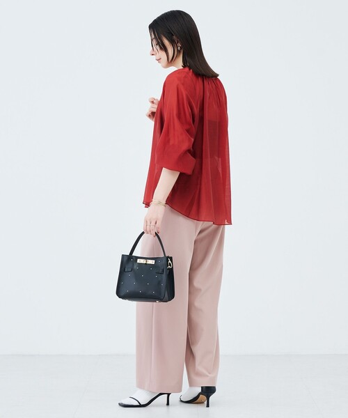 NOLLEY’S(ノーリーズ)の「ウォッシャブルシアーギャザーネックブラウス(シャツ/ブラウス・レディース・レッド/ダークブラウン・38)」の14枚目の写真