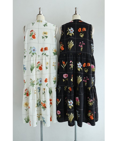 cawaii(カワイイ)の「心ときめく花図鑑ロングワンピース(紐ベルト付き)(ワンピース・レディース・ブラック/アイボリー・FREE)」の4枚目の写真