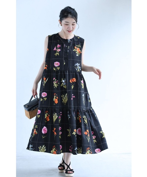 cawaii(カワイイ)の「心ときめく花図鑑ロングワンピース(紐ベルト付き)(ワンピース・レディース・ブラック/アイボリー・FREE)」の6枚目の写真