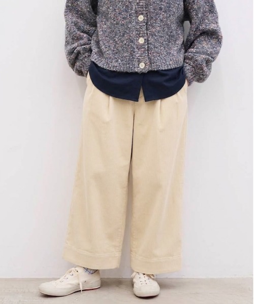 l'atelier du savon(アトリエドサボン)の「9Wコーデュロイ 後ろゴムパンツ(その他パンツ・レディース・アイボリー/ピンク/ダークブラウン・FREE)」の1枚目の写真