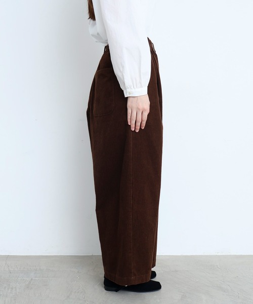 l'atelier du savon(アトリエドサボン)の「9Wコーデュロイ 後ろゴムパンツ(その他パンツ・レディース・アイボリー/ピンク/ダークブラウン・FREE)」の16枚目の写真