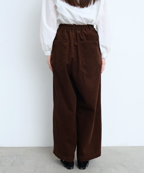 l'atelier du savon(アトリエドサボン)の「9Wコーデュロイ 後ろゴムパンツ(その他パンツ・レディース・アイボリー/ピンク/ダークブラウン・FREE)」の17枚目の写真