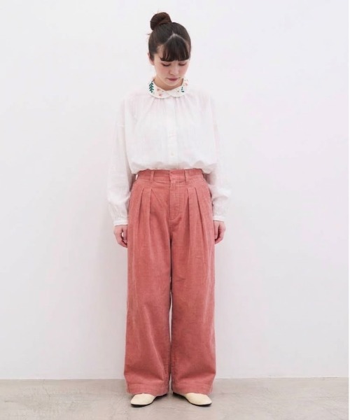 l'atelier du savon(アトリエドサボン)の「9Wコーデュロイ 後ろゴムパンツ(その他パンツ・レディース・アイボリー/ピンク/ダークブラウン・FREE)」の6枚目の写真