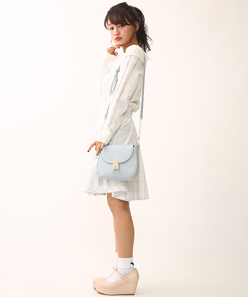 one after another NICE CLAUP（ワンアフターアナザーナイスクラップ）の「オフショルニット（ニット/セーター・レディース・アイボリー/グレイッシュベージュ/イエロー/ネイビー・FREE）」の14枚目の写真